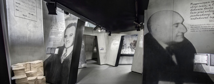 Подпольный архив Варшавского гетто впервые покажут на выставке в Польше