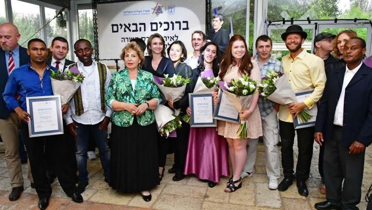 В Израиле репатриантам подарят билеты в театр