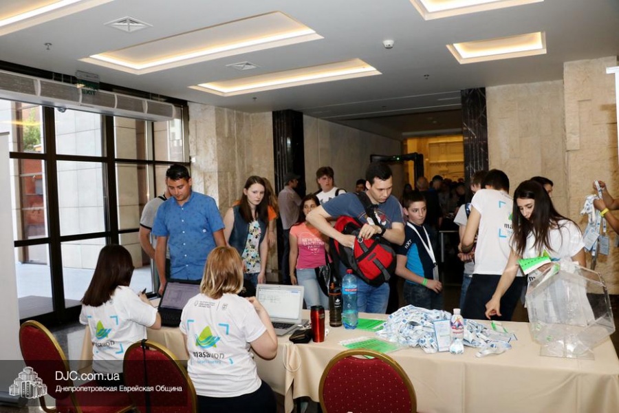 В Днепре прошла "Ярмарка возможностей в Израиле" для еврейской молодежи