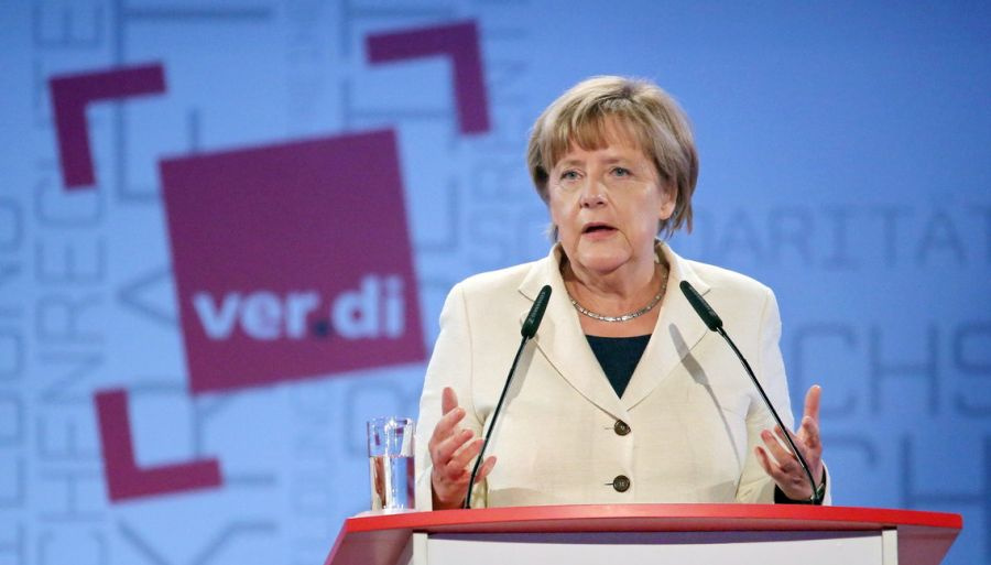Меркель открыла самую большую выставку художников Холокоста
