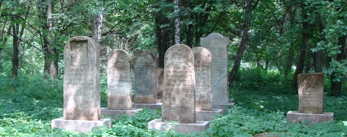 В Ровенской области намерены восстановить Еврейское кладбище XV века
