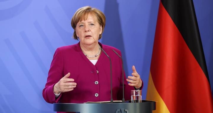 Меркель призвала страны ЕС не переносить посольства в Иерусалим