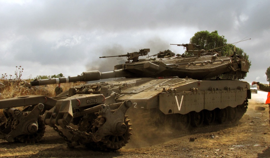 Израиль готовит танковый прорыв в сектор Газа