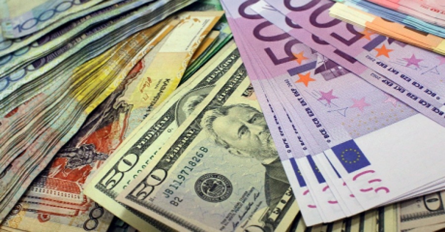 Экономисты сообщили, какие валюты переживут кризис