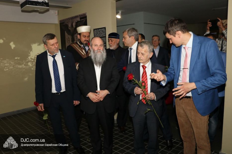 Представители крымских татар посетили Еврейский Музей Днепра