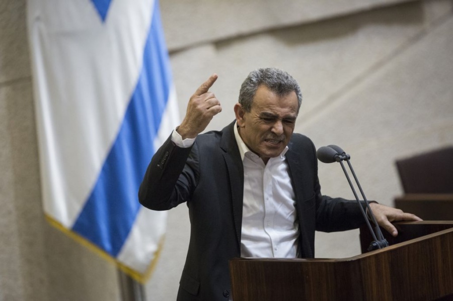 Закон о "муэдзинах" вызвал истерику у арабского депутата