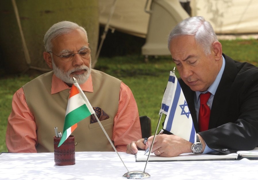 Премьер-министр Индии Нарендра Моди и премьер-министр Израиля Биньямин Нетаньяху