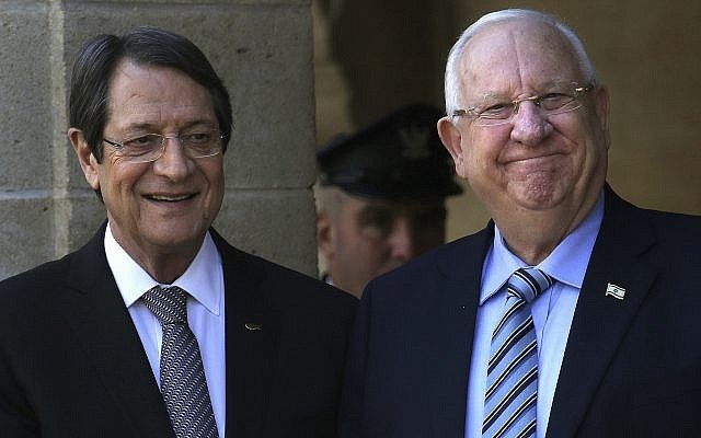Президент Израиля провел переговоры с главой Кипра