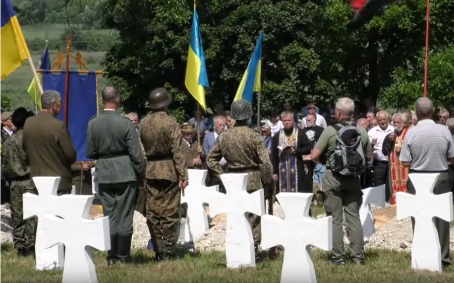 бойцы ВСУ, флаг Украины, Львов