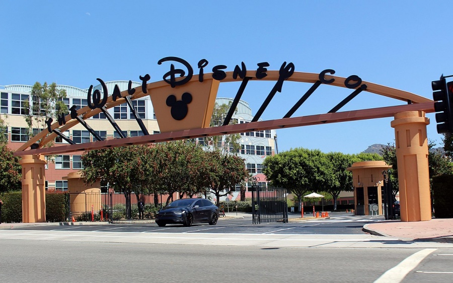 Студия Disney заключила сделку на 71 млрд долларов