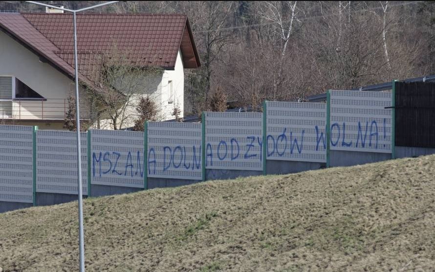 Наш город свободен от жидов – граффити в Польше