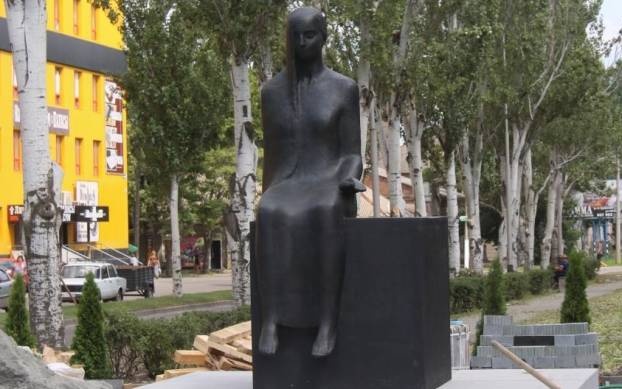Скульптор рассказал о символизме мемориала жертвам Холокоста в Мелитополе