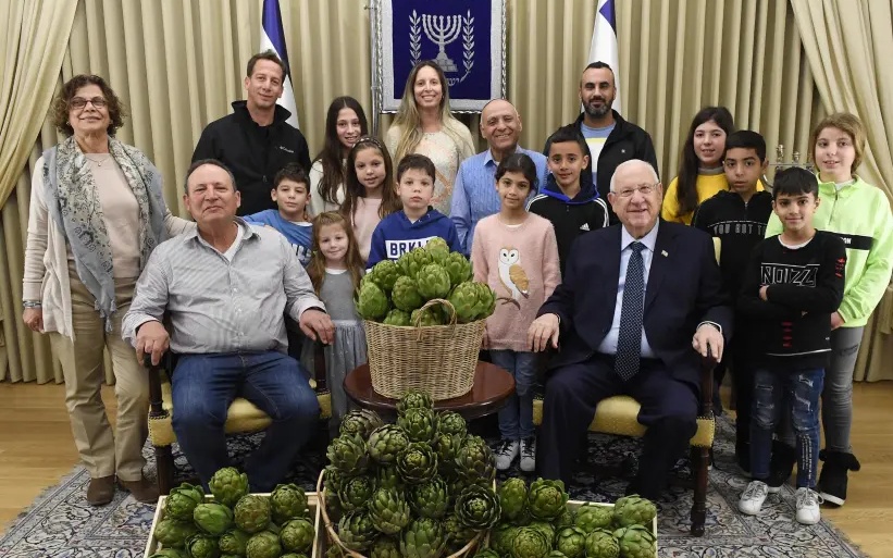 Фермеры подарили президенту Израиля артишоки на Ту би-Шват
