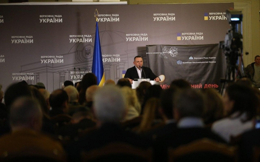 Депутат Бужанский выступил на церемонии памяти жертв Холокоста в ВР