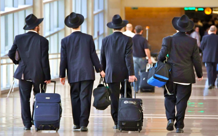 Евреи в аэропорту