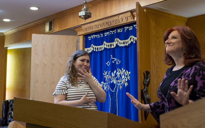 В США синагога для евреев с нарушением слуха оказалась на грани банкротства