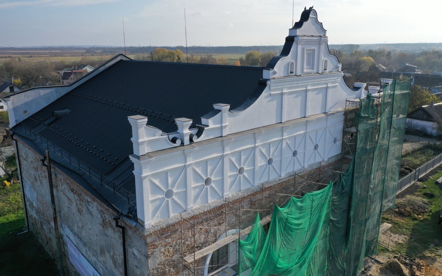 Вид Большой синагоги в Остроге с высоты птичьего полёта
