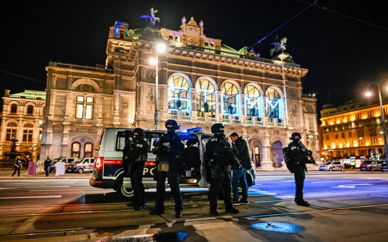 В Вене продолжается спецоперация по поиску террористов