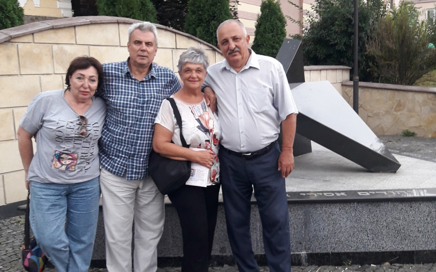 памятник жертвам гетто черновцы
