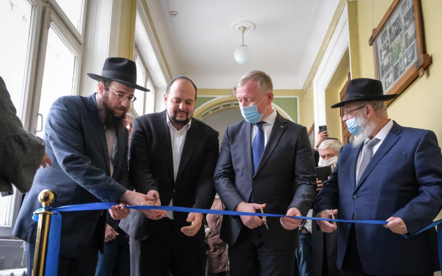 В Черновцах почтили память жертв еврейского гетто и открыли офис «Европейского центра Хесед»