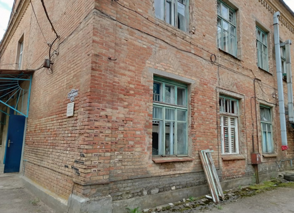 Бывшая синагога в Гуляйполе пострадала от действий российских войск