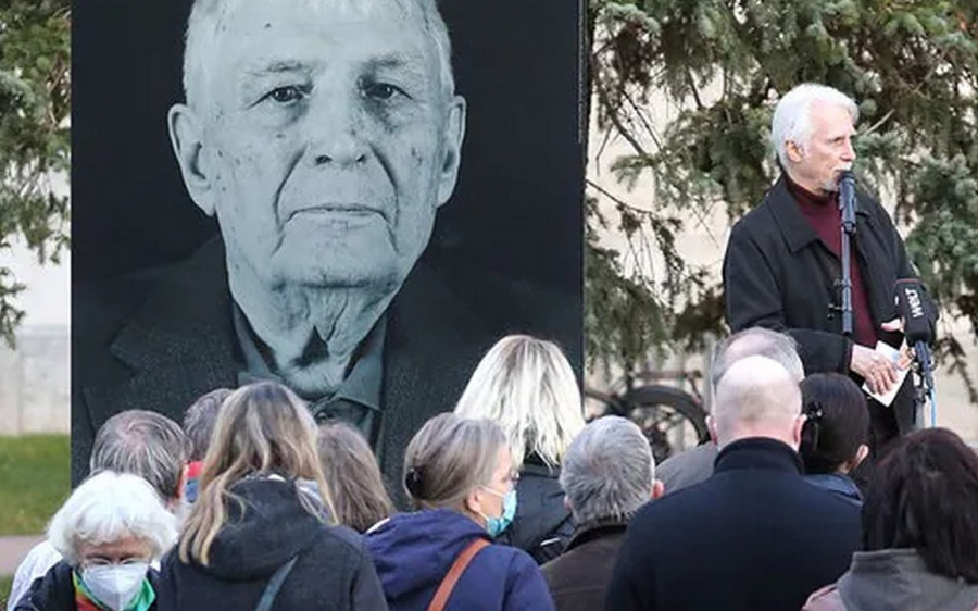 Вулицю з консульством РФ у ФРН назвали на честь загиблого в Україні екс-в’язня Бухенвальду