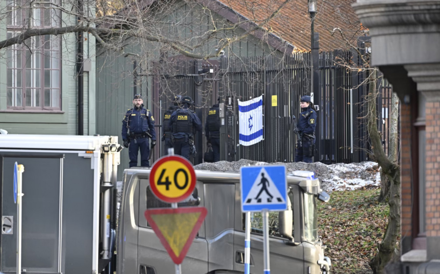посольство Ізраїлю у Швеції, граната, поліція