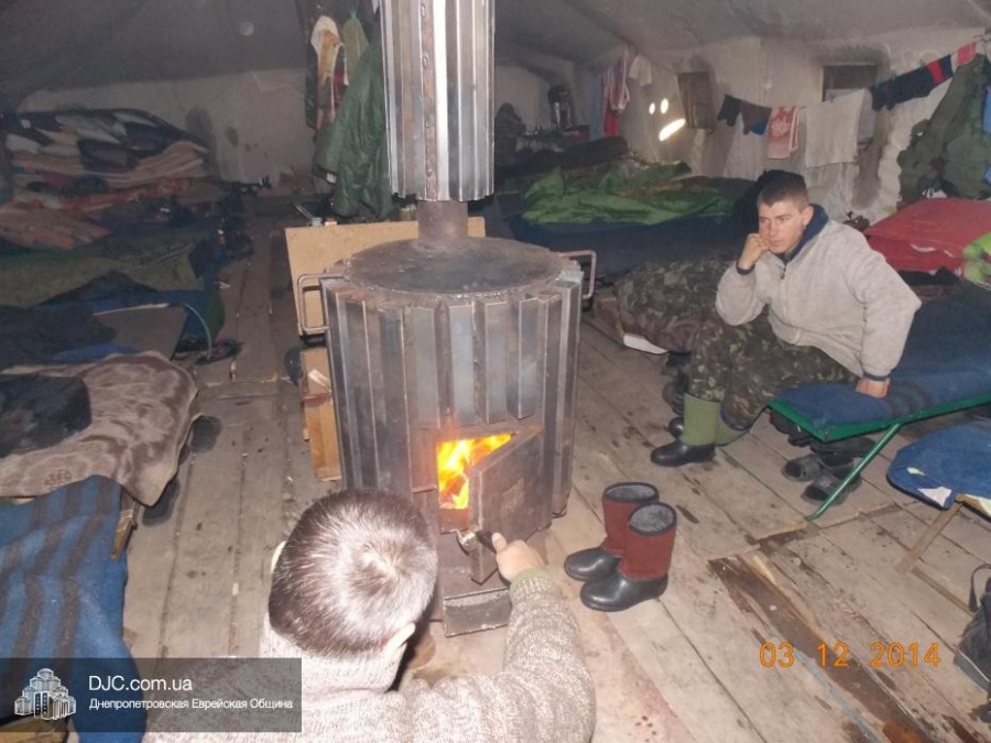 Днепропетровская община сделала подарки военным из зоны АТО