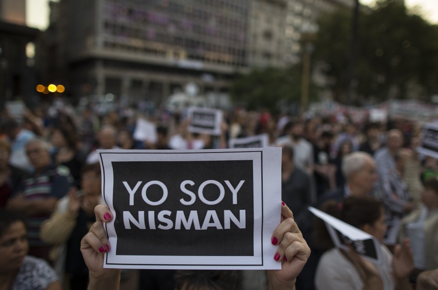 В квартире Нисмана нашли заявление на ордер на арест президента Аргентины