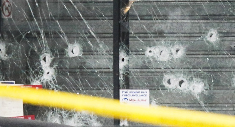 Исламист, напавший на супермаркет в Париже, хотел устроить теракт в еврейской школе