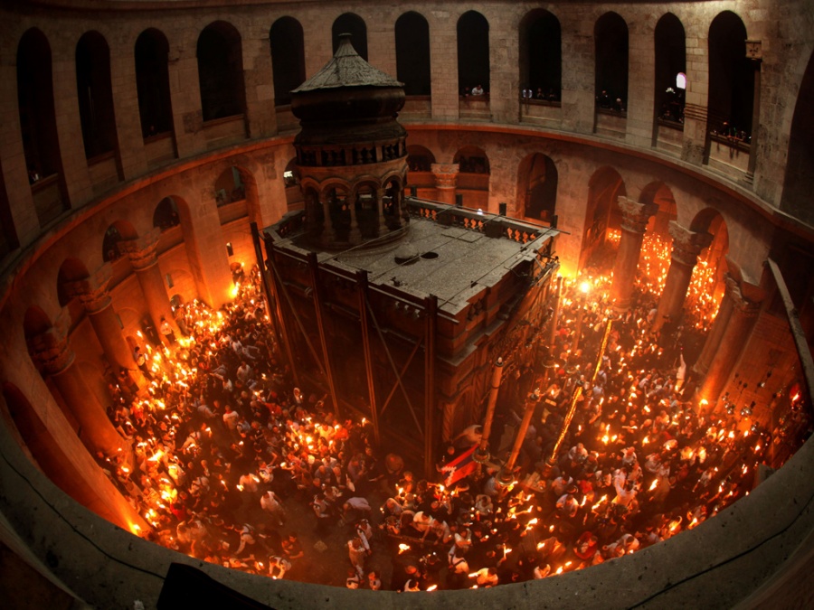 Паломники собрались в Иерусалиме в ожидании Благодатного огня
