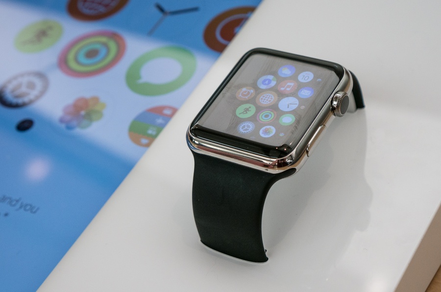 Иудеи вложили мудрость Торы в новое приложение для Apple Watch