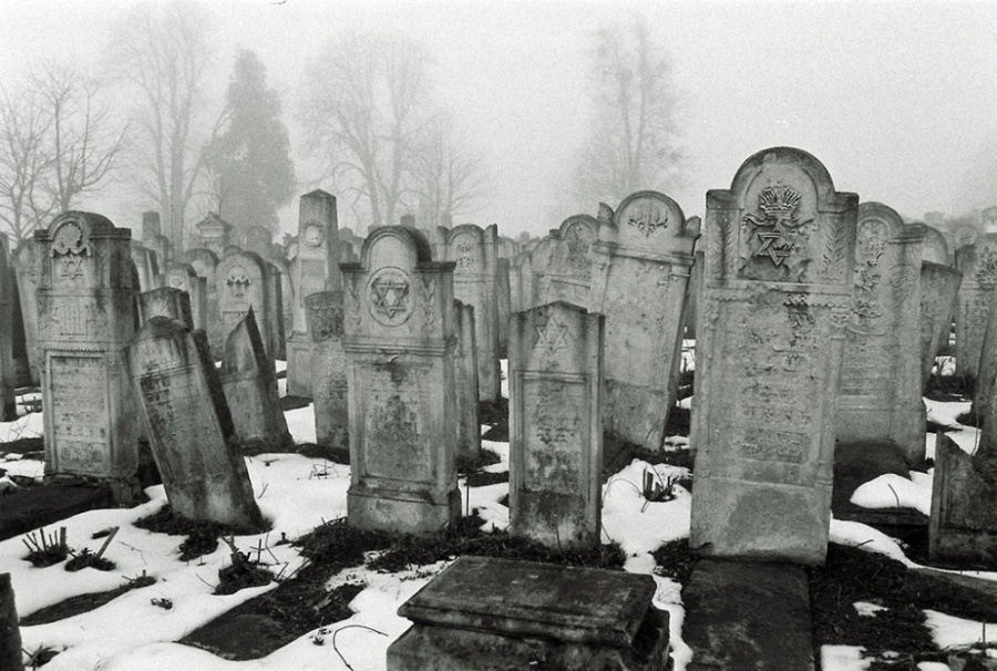 Немецкий фотограф пытается спасти объекты еврейского наследия Украины