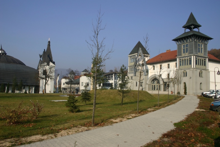 Изучение Холокоста стало обязательным в Католическом университете Венгрии