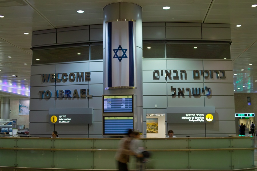 Репатрианты в Израиле находят работу быстрее израильтян