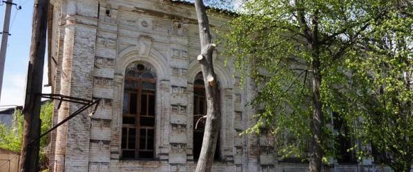 Город на Полтавщине ищет инвестора для восстановления синагоги (фото)