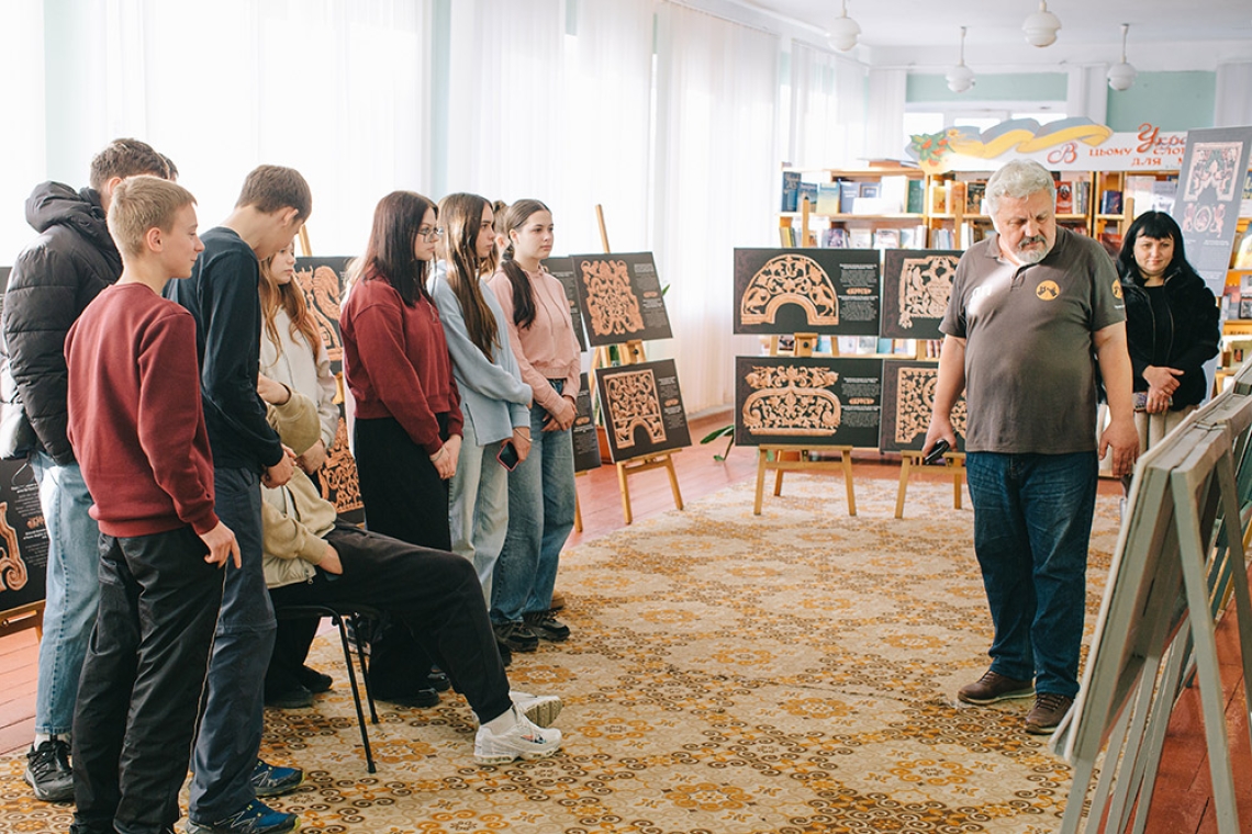 дмитро полюхович, єврейські надгробки, виставка, городок