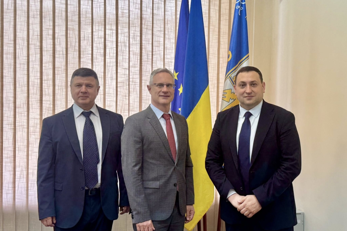 Міхаель Бродський, Анатолій Мельниченко
