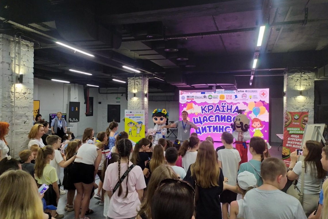 Volunteer Community, діти