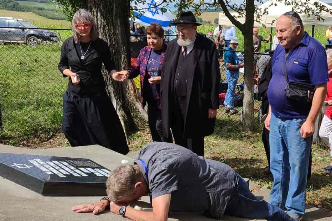 Костинці, Голокост