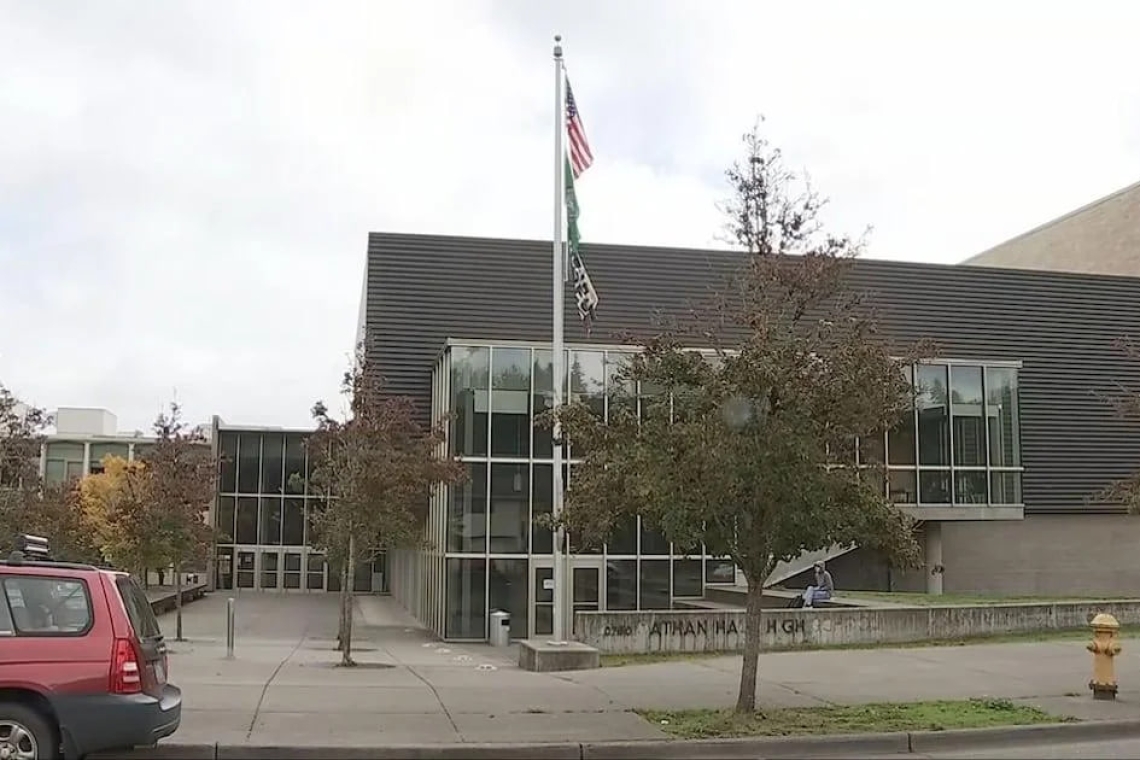 школа, Сіетл, антисемітизм