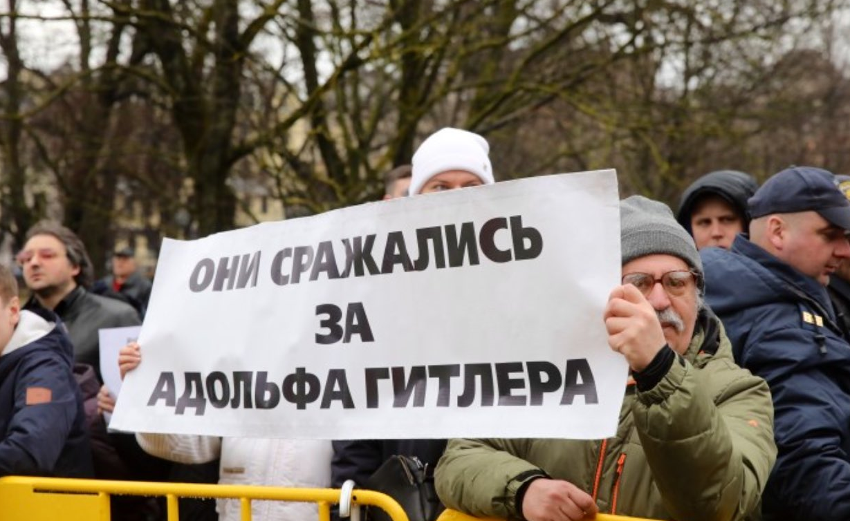 По плану фашистов в какую колониальную страну должен был войти казахстан