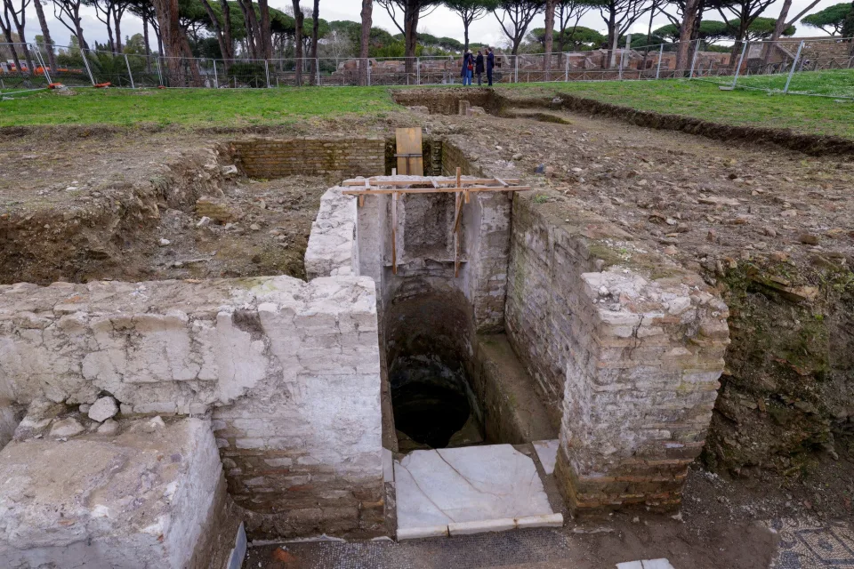 11mikvah-ostia-hwjf-superJumbo.jpg