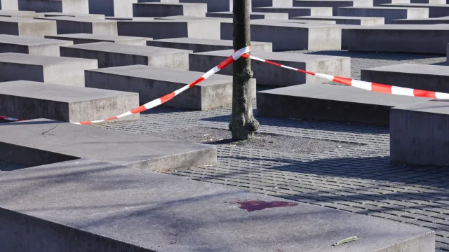 Біля меморіалу жертвам Голокосту у Берліні стався антисемітський напад