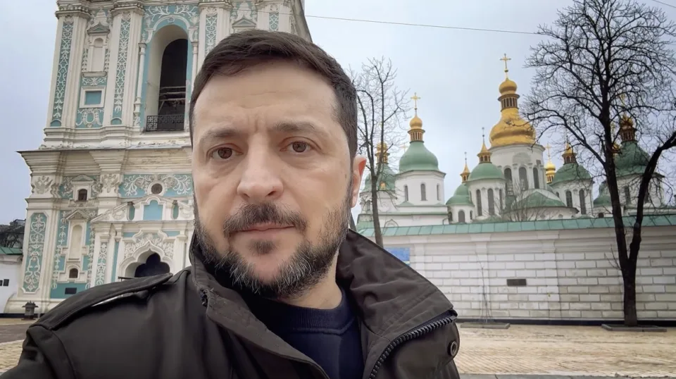 зеленський, софійська площа