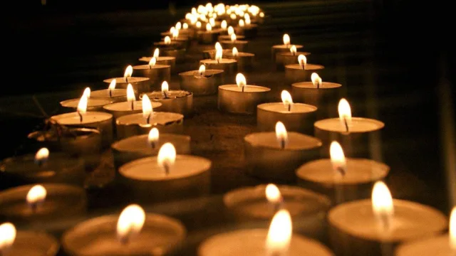 candle-1.jpg