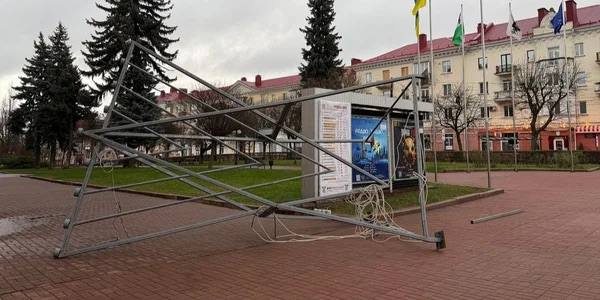 Вандали повалили Ханукію в чернігові