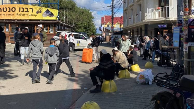 Паломники в Умані