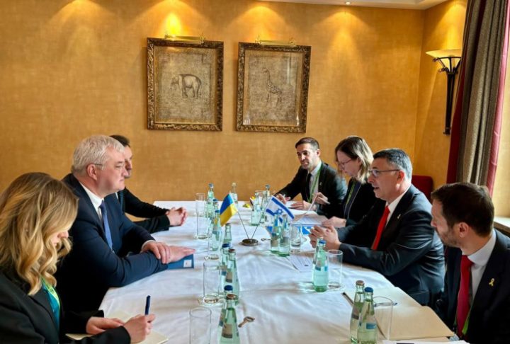 Гідеон Саар, Андрій Сибіга, Мюнхенська конференція