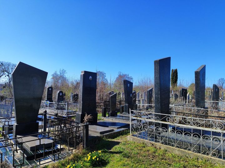 звягель, єврейське кладовище